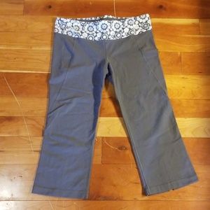 Lululemon capris